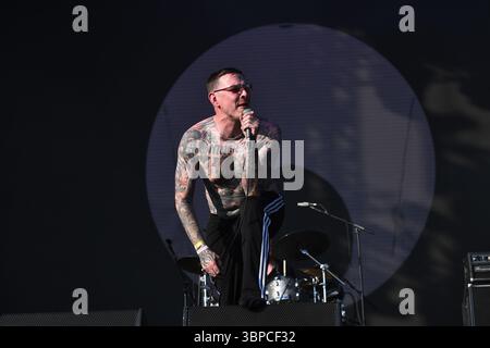 LONDRA, INGHILTERRA - MAGGIO 27: Sebastian Murphy dei "Viagra Boys" che si esibiscono al Wide Awake Festival, Brockwell Park, Brixton il 27 maggio 2023 a Londra, Inghilterra. CAP/Mar ©Mar/Capital Pictures Foto Stock