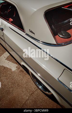 Parafango posteriore bianco per auto d'epoca Foto Stock