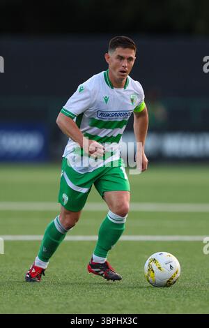 Oswestry, Regno Unito. 8 luglio 2025. Danny Redmond dei New Saints durante il primo turno di qualificazione della UEFA Champions League contro KF Shkendija al Park Hall Stadium di Oswestry. Il credito per immagini dovrebbe essere: James Baylis/Sportimage Credit: Sportimage Ltd/Alamy Live News Foto Stock