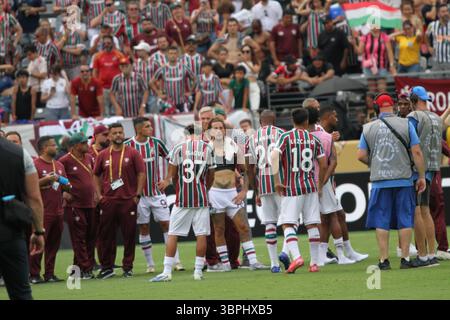 New Jersey, New Jersey, Stati Uniti. 8 luglio 2025. (spo) fluminense vs chelsea-semifinali: coppa del mondo per club fifa 2025. 8 luglio 2025, nuova maglia, stati uniti: I giocatori del fluminense ringraziano il loro tifoso al termine della partita di calcio tra fluminense e chelsea valida per le semifinali della Coppa del mondo per club fifa allo stadio metlife in nuova maglia. Credito: Niyi fote/thenews2 (immagine di credito: © Niyi Fote/TheNEWS2 tramite ZUMA Press Wire) SOLO PER USO EDITORIALE! Non per USO commerciale! Foto Stock