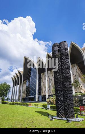 Kuching, Malesia - maggio 2023: Borneo Cultures Museum Architecture presso il Sarawak Museum Complex a Kuching, Malesia, Asia Foto Stock