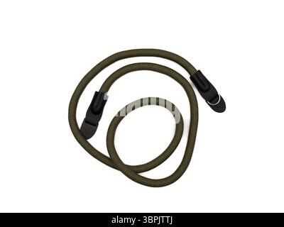 Cinturino verde per fotocamera a forma di corda su sfondo bianco. copia spazio, vista superiore, flay lay. Foto di alta qualità Foto Stock