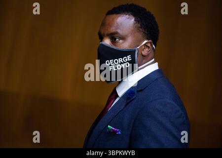 16 giugno 2020, Washington, Distretto di Columbia, USA: S. Lee Merritt, Scudiero, arriva all'audizione della commissione giudiziaria del Senato degli Stati Uniti dal titolo ''uso della polizia della forza e delle relazioni comunitarie'' presso l'ufficio del Senato di Dirksen a Washington, D.C., martedì 16 giugno 2020 (immagine di credito: © Tom Williams/CNP via ZUMA Wire) Foto Stock