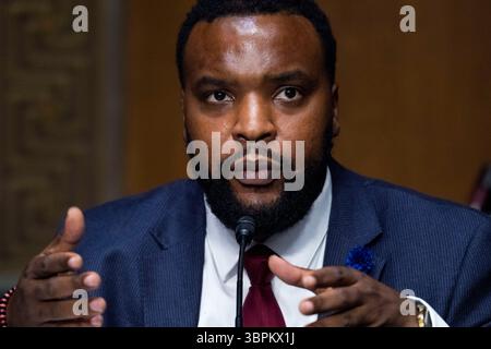 16 giugno 2020, Washington, Distretto di Columbia, USA: S. Lee Merritt, Scudiero, testimonia durante l'audizione della Commissione giudiziaria del Senato degli Stati Uniti intitolata â€œPolice Use of Force and Community Relations,â€ in Dirksen Senate Office Building a Washington, D.C., martedì 16 giugno 2020 (immagine di credito: © Tom Williams/CNP via ZUMA Wire) Foto Stock