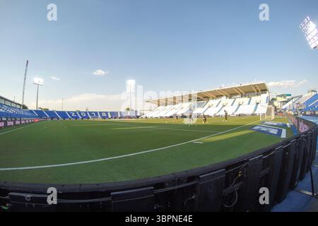 30 giugno 2020, Leganes, MADRID, SPAGNA: Illustrazione, una vista generale delle tribune vuote durante il campionato spagnolo, la Liga, partita di calcio giocata tra CD Leganes e Sevilla FC allo stadio Municipal Butarque il 30 giugno 2020 a Leganes, Madrid, Spagna. (Immagine di credito: © Oscar J. Barroso/AFP7 via ZUMA Wire) Foto Stock