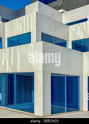 Design architettonico cubista del Williams Center a Broadway a Tucson, Arizona Foto Stock