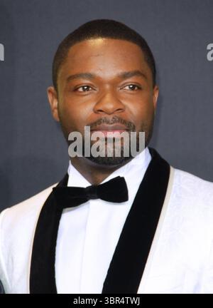 26 febbraio 2017 - Hollywood, California, USA - David Oyelowo posa nella sala stampa durante la 89a edizione degli Academy Awards al Loews Hollywood Hotel il 26 febbraio 2017 a Hollywood, California. (Immagine di credito: © T. Lowe/ZUMA Wire) Foto Stock