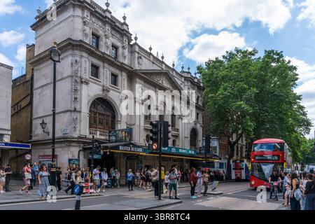 Wyndham's Theatre in Charing Cross Road, Londra. Foto Stock