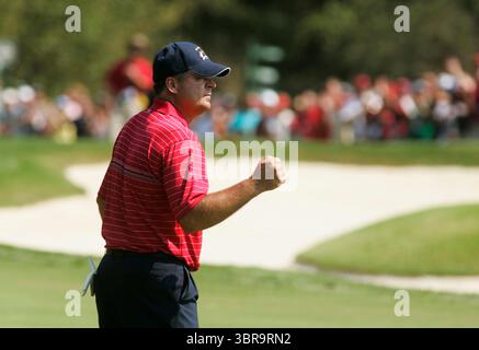 Kenny Perry nell'ultimo giorno delle 37 partite della Ryder Cup, 2008, Valhalla GC, Louisville, Kentucky. Foto: Mark Newcombe / visionsingolf.com ​The 37 partite della Ryder Cup si sono svolte dal 19 al 21 settembre 2008 al Valhalla Golf Club di Louisville, Kentucky. Team USA, ha sconfitto Team Europe, con un punteggio di 16½ a 11½. Questa vittoria pose fine alla striscia europea di tre vittorie consecutive e segnò il più grande margine di vittoria degli Stati Uniti dal 1981. Foto Stock