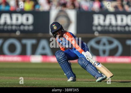 Birmingham, Regno Unito. 12 luglio 2025. Jemimah of India raggiunge la piega durante la 5th Vitality IT20 England Women vs India Women at Edgbaston, Birmingham, Regno Unito, 12 luglio 2025 (foto di Izzy Poles/News Images) a Birmingham, Regno Unito il 7/12/2025. (Foto di Izzy Poles/News Images/Sipa USA) credito: SIPA USA/Alamy Live News Foto Stock