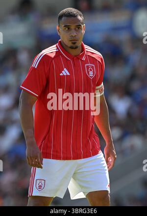 Chesterfield, Regno Unito. 12 luglio 2025. Murillo di Nottingham Forest durante la partita amichevole tra Chesterfield e Nottingham Forest Pre Season allo SMH Group Stadium di Chesterfield. Il credito per immagini dovrebbe essere: Cody Froggatt/Sportimage Credit: Sportimage Ltd/Alamy Live News Foto Stock