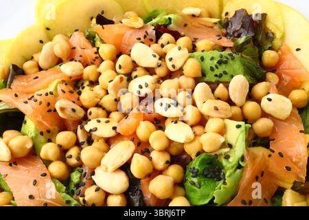 Insalata fresca colorata con ingredienti sani Foto Stock