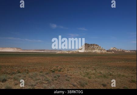 La Valle dei Monti a forma di castello di Airakty, Mangystau Foto Stock