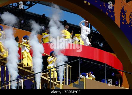East Rutherford, Stati Uniti. 13 luglio 2025. J Balvin si esibisce durante lo spettacolo all'intervallo durante la partita delle finali della Coppa del mondo FIFA Club 2025 al MetLife Stadium di East Rutherford, New Jersey, domenica 13 luglio 2025. Foto di John Angelillo/UPI credito: UPI/Alamy Live News Foto Stock