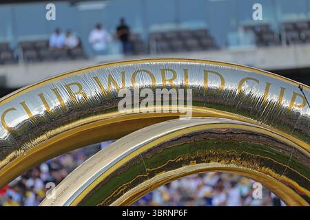 East Rutherford, Stati Uniti. 12 luglio 2025. Dettaglio del trofeo gonfiabile dopo la partita tra Chelsea FC e PSG per la finale della Coppa del mondo per club FIFA 2025, al MetLife Stadium di East Rutherford, Stati Uniti, il 12 luglio 2025. Foto: Heuler Andrey/DiaEsportivo/Alamy Live News crediti: DiaEsportivo/Alamy Live News Foto Stock