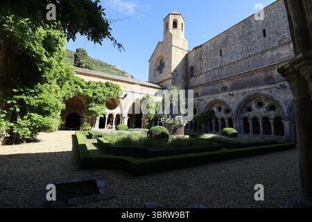 Abbazia di Fontfroide, abbazia cistercense, città di Narbona, dipartimento di Aude, Francia Foto Stock