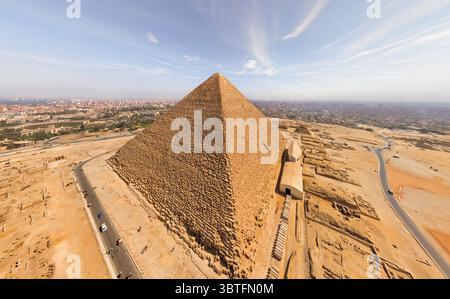 8 ottobre 2011, Egitto: Veduta aerea delle grandi Piramidi di Giza in Egitto (immagine di credito: © Airpano LLC/Amazing Aerial via ZUMA Wire) Foto Stock