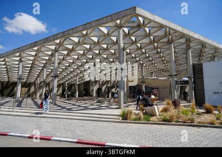 Il Midbarium o "Desertarium", anche il Jack, Joseph e Morton Mandel Animal Park, è uno zoo nel deserto e un parco divertimenti ai margini del deserto Foto Stock