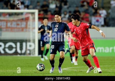 Yongin, Corea del Sud. 15 luglio 2025. Mao Hosoya (JPN) Football/Soccer: EAFF e-1 Football Championship 2025 partita maschile tra Giappone e Corea del Sud allo Yongin Mireu Stadium di Yongin, Corea del Sud. Crediti: AFLO/Alamy Live News Foto Stock