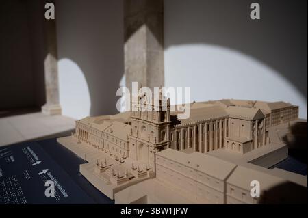 Modello tattile del Monastero di Alcoba che offre una dettagliata panoramica architettonica del sito patrimonio dell'umanità dell'UNESCO Foto Stock