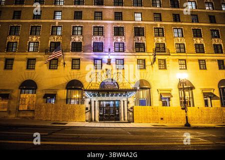 2 novembre 2020, Washington D.C, Stati Uniti: WASHINGTON D.C. 2 NOVEMBRE - Una vista generale dell'Hotel Washington si è abbordata il 2 novembre 2020 a Washington DC la notte prima delle elezioni presidenziali. Foto: Chris TuiteImageSPACE (immagine di credito: © via ZUMA Wire) Foto Stock