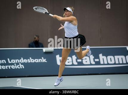 9 novembre 2020, Linz, AUSTRIA: La Germania Julia Wachaczyk gioca il doppio con Laura Ioana Paar al torneo internazionale di tennis femminile di Linz WTA 2020 dell'alta Austria (immagine di credito: © Rob Prange/AFP7 via ZUMA Wire) Foto Stock