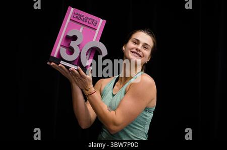 15 novembre 2020, Linz, AUSTRIA: La Bielorussia Aryna Sabalenka si posa con il trofeo delle campionesse del torneo internazionale di tennis femminile dell'alta Austria 2020 WTA (immagine di credito: © Rob Prange/AFP7 via ZUMA Wire) Foto Stock