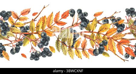 Illustrazione ad acquerello disegnata a mano di un motivo autunnale senza cuciture con bacche di rowan nere, fogliame arancione e ramoscelli. Ideale per biglietti d'auguri e carta Foto Stock
