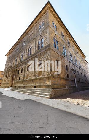 102 Palazzo Piccolomini in stile rinascimentale, patrimonio dell'umanità dell'UNESCO, luogo di nascita di Papa Pio II, città di Pienza. Siena Prov.-Toscana-Italia. Foto Stock