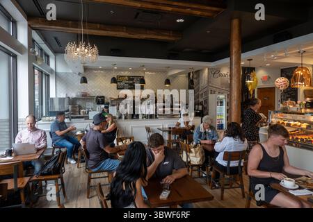 Cannelle di Matt Knio, panetteria francese nel centro di Detroit, Michigan Foto Stock