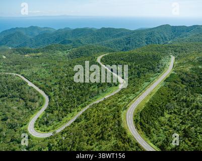 Shiretoko Crossing Road, Hokkaido, Giappone Foto Stock