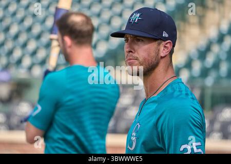 Luglio 1202021: La seconda base di Seattle Dylan Moore (25) durante la pre-partita con i Seattle Mariners e i Colorado Rockies si tenne al Coors Field di Denver David Seelig/Cal Sport medi (immagine di credito: &Copy; David Seelig / Cal Sport Media/CSM tramite cavo ZUMA) Foto Stock