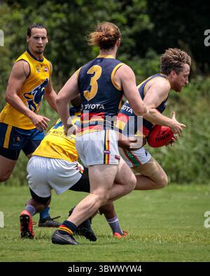 12 giugno 2021, Austin, Texas, Stati Uniti: Partita della United States Australian Football League tra i dingo Austin Crows e Dallas all'Onion Creek Soccer Complex di Austin, Texas. (Immagine di credito: © Ralph Arvesen/ZUMA Press) Foto Stock