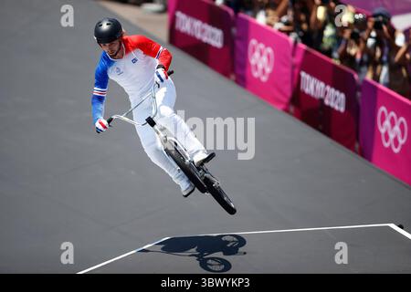 1° agosto 2021: ANTHONY JEANJEAN (fra) compete nella finale del Cycling BMX Racing Men's Park durante i Giochi Olimpici di Tokyo 2020 all'Ariake Sports Park BMX Freestyle. (Immagine di credito: © Rodrigo Reyes Marin/ZUMA Press Wire) Foto Stock
