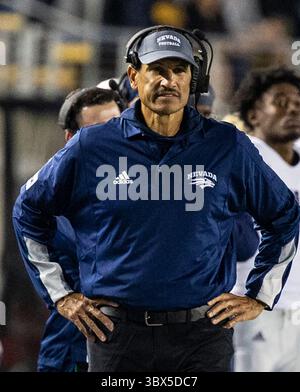 4 settembre 2021 Berkeley, CA USA, allenatore Jay Norvell del Nevada durante la partita di football NCAA tra Nevada Wolf Pack e California Golden Bears dal FTX Field al California Memorial Stadium. Thurman James/CSM(immagine di credito: &Copy; Thurman James/CSM tramite cavo ZUMA) Foto Stock