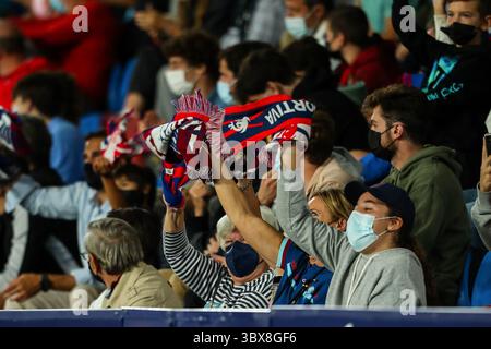 21 settembre 2021, VALENCIA, VALENCIA, SPAGNA: Tifosi del Levante durante la partita di Santander League tra Levante UD e RC Celta de Vigo allo Stadio Ciutat de Valencia il 21 settembre 2021, a Valencia, Spagna. (Immagine di credito: © Ivan Terron/AFP7 via ZUMA Press Wire) Foto Stock