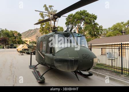 10 luglio 2021, Salt Lake City, Utah, Stati Uniti: Un elicottero Bell UH-1 Iroquois o Huey in mostra al Fort Douglas Museum nello Utah. (Immagine di credito: © Jon G. Fuller/VW Pics via ZUMA Press Wire) Foto Stock
