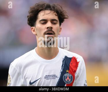 New Jersey, Stati Uniti. 13 luglio 2025. Vitinha di PSG durante la partita di Coppa del mondo Chelsea vs Paris Saint Germain al Metlife Stadium, New Jersey. Il credito per immagini dovrebbe essere: Jonathan Moscrop/Sportimage Credit: Sportimage Ltd/Alamy Live News Foto Stock
