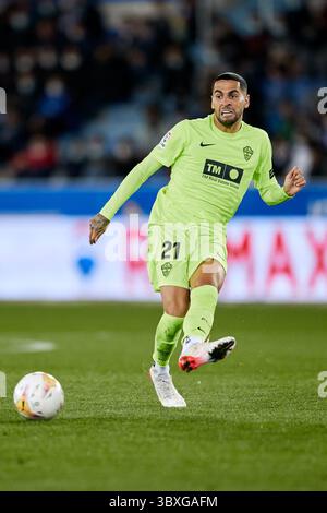 26 ottobre 2021, VITORIA, ALAVA, SPAGNA: Omar Mascarell dell'Elche CF in azione durante il campionato spagnolo, la Liga, partita di calcio tra Deportivo Alaves e Elche CF a Mendizorrotza il 26 ottobre 2021 a Vitoria, Spagna. (Immagine di credito: © Ricardo Larreina/AFP7 via ZUMA Press Wire) Foto Stock