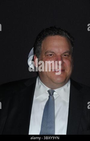 NEW YORK, NY - 12 MAGGIO: Jeff Garlin partecipa alla presentazione anticipata dell'ABC 2015 all'Avery Fisher Hall al Lincoln Center for the Performing Arts il 12 maggio 2015 a New York City....persone: Jeff Garlin. (Immagine di credito: © SMG via ZUMA Press Wire) Foto Stock