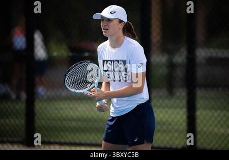 8 gennaio 2022, ADELAIDE, AUSTRALIA: IgA Swiatek della Polonia durante le prove del torneo internazionale di tennis WTA 500 di Adelaide 2022 (immagine di credito: © Rob Prange/AFP7 via ZUMA Press Wire) Foto Stock