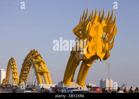 Vietnam, da Nang, Dragon Bridge, CAN Rong Foto Stock