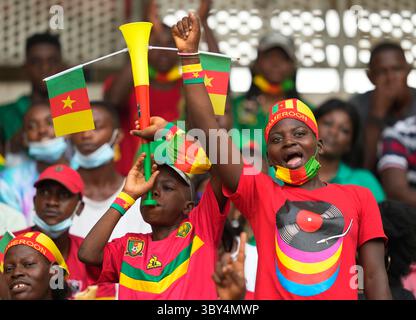 Douala, Camerun, 29 gennaio 2022: Tifosi durante il Camerun contro il Gambia, Coppa d'Africa allo stadio Japoma. Kim Price/CSM.(immagine di credito: &Copy; Ulrik Pedersen/CSM tramite cavo ZUMA) Foto Stock