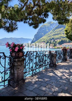 Passeggiata a Menaggio Foto Stock