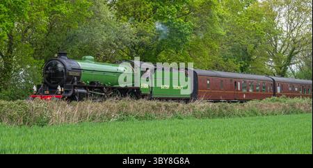 Locomotiva 61306 Mayflower sulla West Somerset Railway per il Gala di primavera nel 2024. Visto qui appena fuori Norton Fitzwarren, Somerset, Inghilterra, Regno Unito Foto Stock