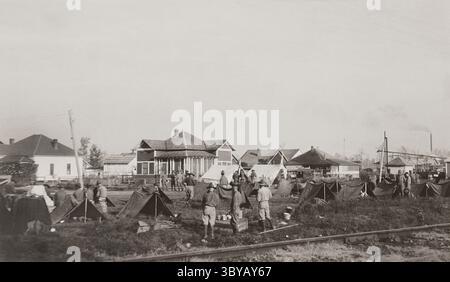 Soldiers of 57th Infantry of 3rd Division from Camp Pike in Little Rock inviato durante Race Riot, Elaine, Arkansas, USA, American National Red Cross Photography Collection, ottobre 1919 (Credit Image: © circa Images/JT Vintage via ZUMA Press Wire) Foto Stock