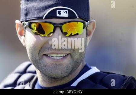 20 febbraio 2012 - Lakeland, Florida, Stati Uniti - il ricevitore dei Detroit Tigers Alex Avila sorride durante gli allenamenti primaverili a Lakeland, Florida, lunedì 20 febbraio 2012. (Immagine di credito: © Julian H. Gonzalez/Detroit Free Press via ZUMA Press Wire) Foto Stock