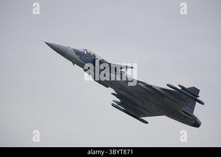 SAAB JAS-39E Gripen al Royal International Air Tattoo (RIAT) 2025, Fairford, Gloucestershire Regno Unito, 18/07/2025, Credit:Michael Palmer/Alamy Live N Foto Stock
