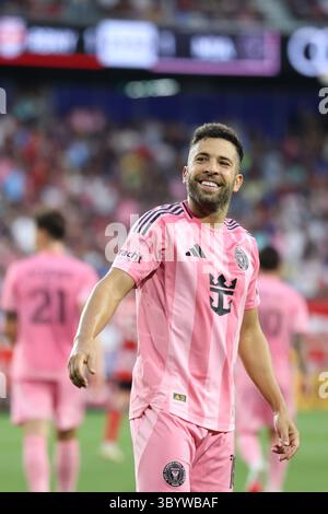 Lionel messi segnò due gol e due assist nella vittoria 5-1 dell'Inter Miami contro i New York Red Bulls a Harrison, New Jersey, il 19 luglio 2025. Nella foto è Jordi Alba (18). (Foto di Jess Stiles/Sipa USA) Foto Stock