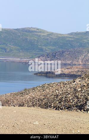 Paesaggi del nord sulle rive del Mare di Barents Foto Stock